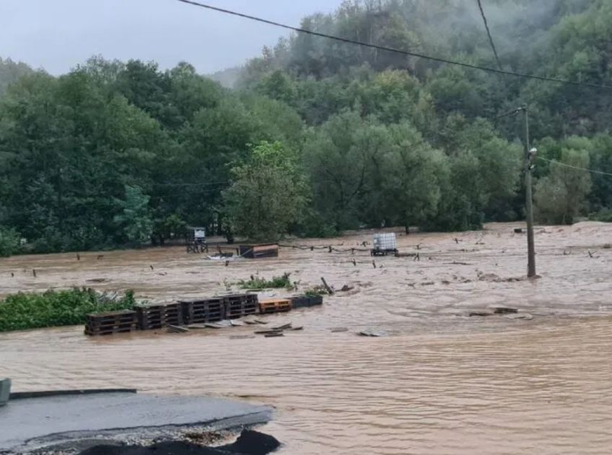 Poplave: Dramatična situacija u Fojnici, Jablanici, Kiseljaku - ima nastradalih i nestalih