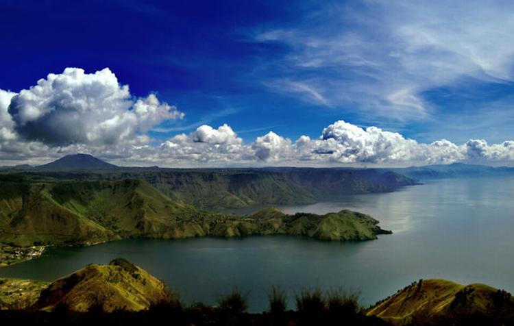 jezero toba