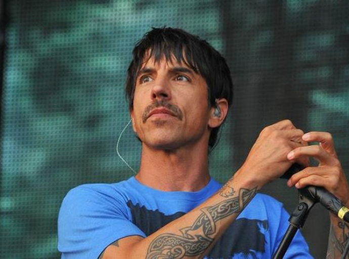 Snima se biografski film o Entoniju Kidisu, pjevaču grupe Red Hot Chili Peppers