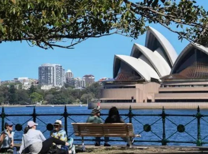 Australija priprema zakon za zaštitu privatnosti radnika: Šefovi neće moći da ih zovu van radnog vremena