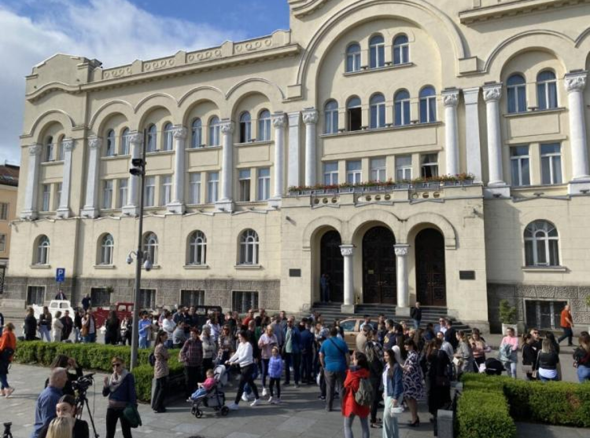 Protest roditelja ispred Gradske uprave Banjaluka: Subvencije kasne već tri mjeseca