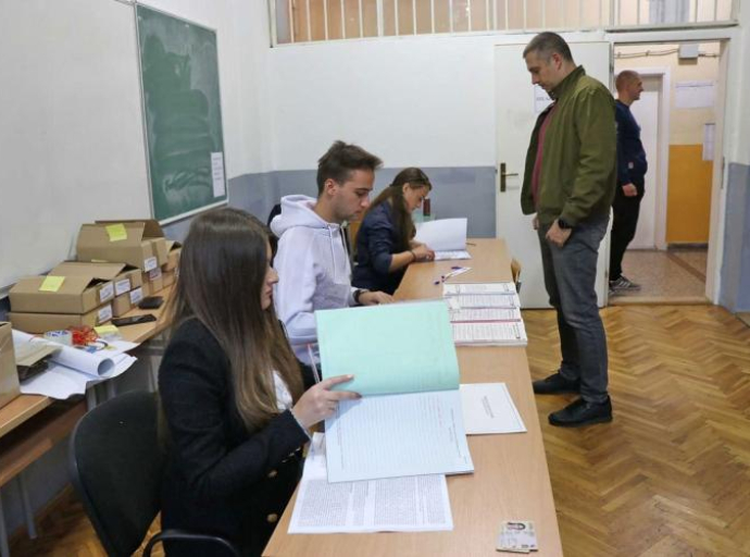 Kandidati sa političkom pozadinom hoće na čelo biračkih odbora