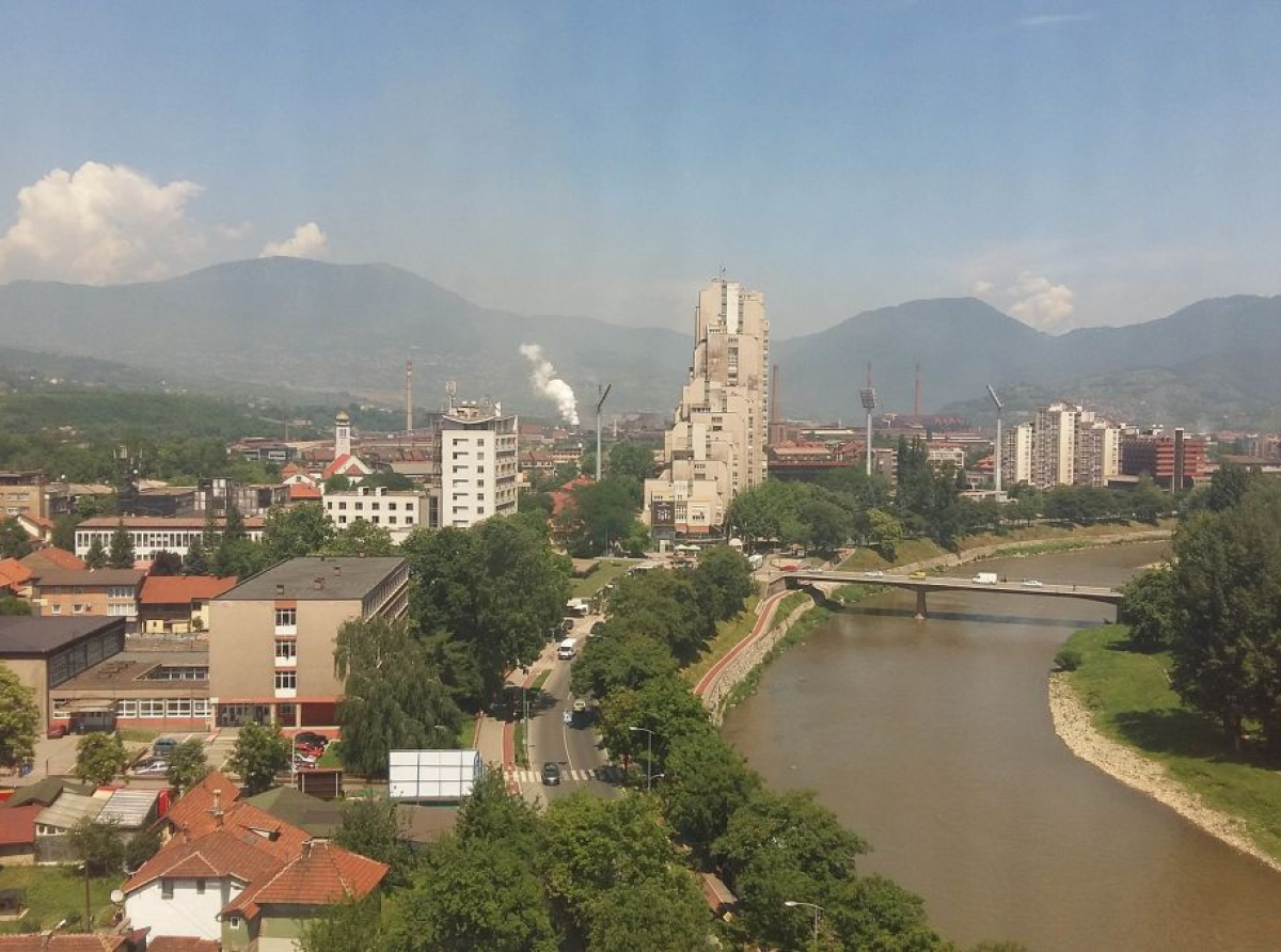 ZENICA: Lokalni moćnici zarađuju nauštrb devastacije grada, a građani se mrznu