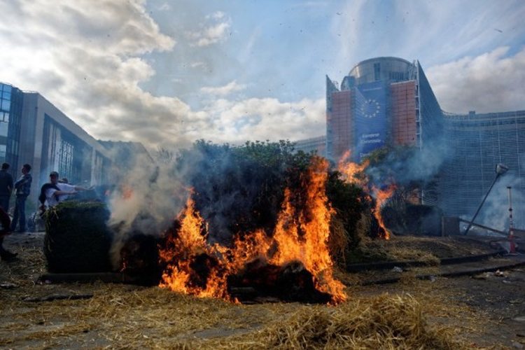 farmeri brisel prosvjed AFP Citizenside Olivier Gouallec e1442838270224