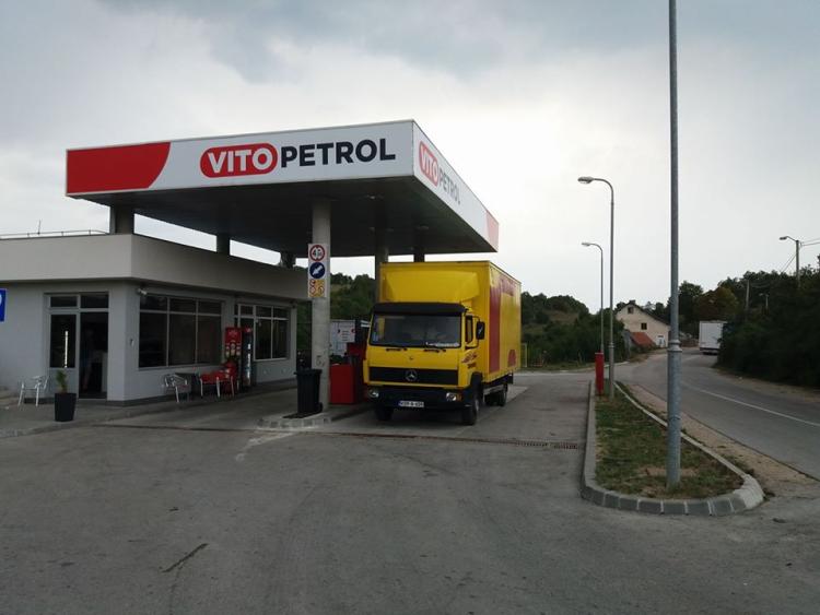 vito petrol