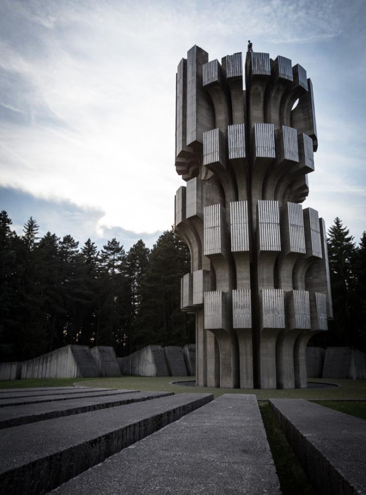 andy day former architecture parkour world war II monuments designboom 081 758x1024