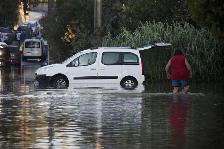 poplave azurna