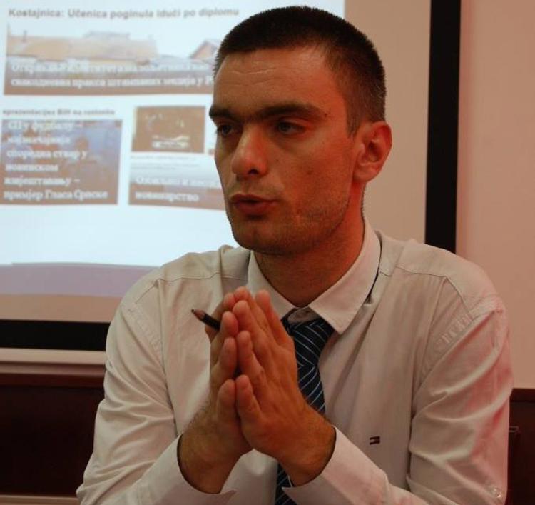 1moć 4
