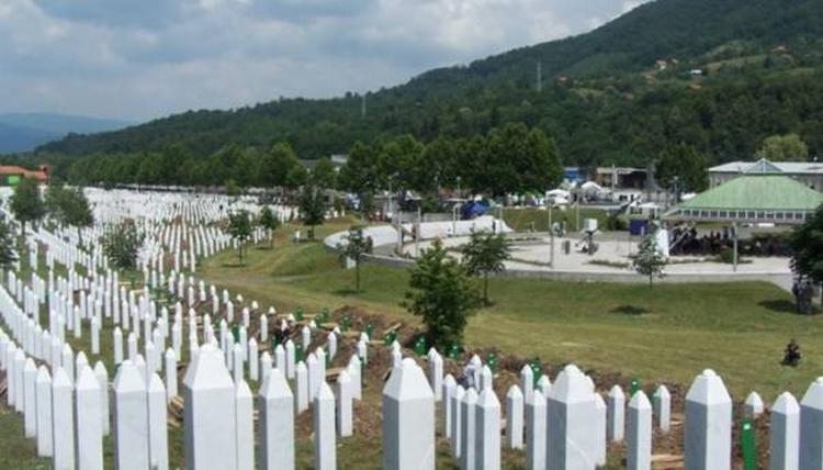danas dzenaza i ukop 33 zrtve genocida u srebrenici srebrenica potocari 5d26d1b0e1cf3
