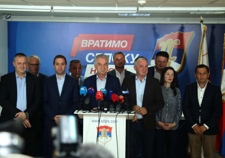Opozicija bbg
