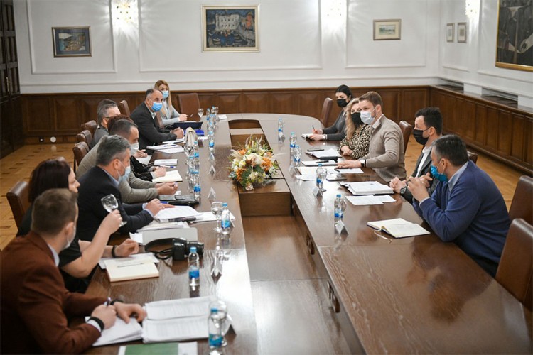 sastanakpruzni