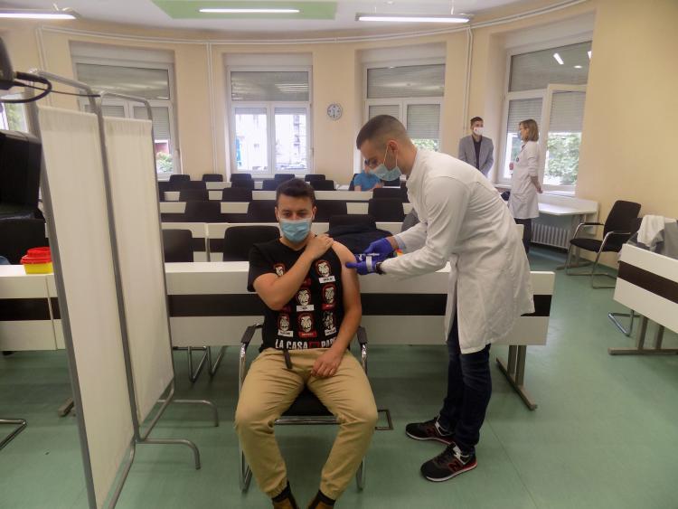 vakcinacija studenata u Banjaluci scaled