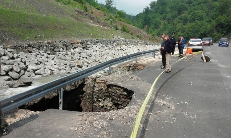 MHE Bističak pucanje cijevi