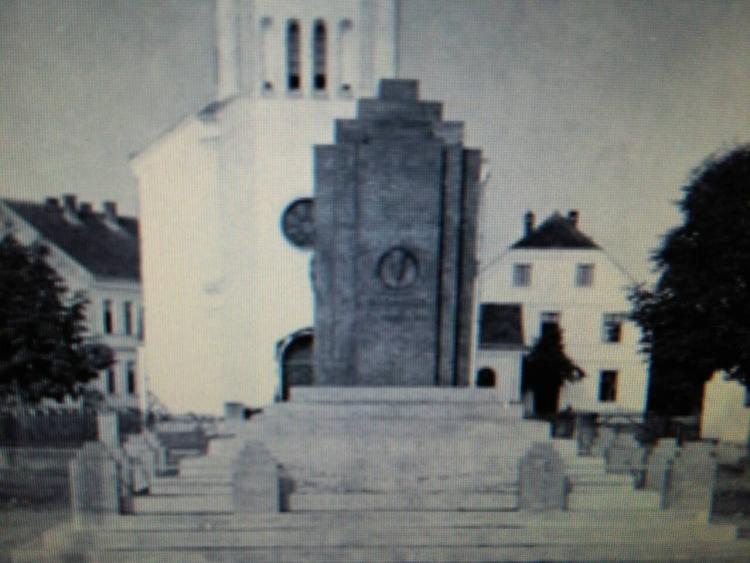 spomenik hrvatskim velikanima nekada